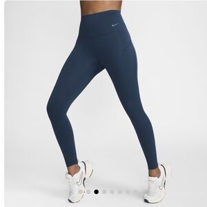 bnwt Nike Universa leggings Navy/Black